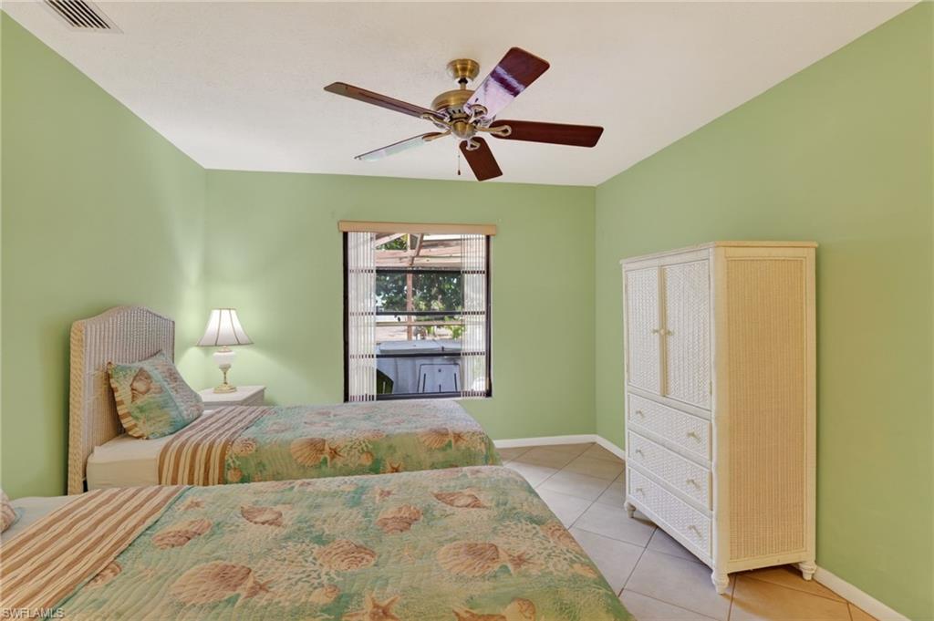 CHARLOTTE SHORES - Residential