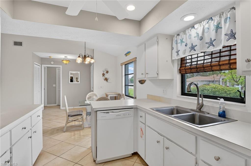 CHARLOTTE SHORES - Residential