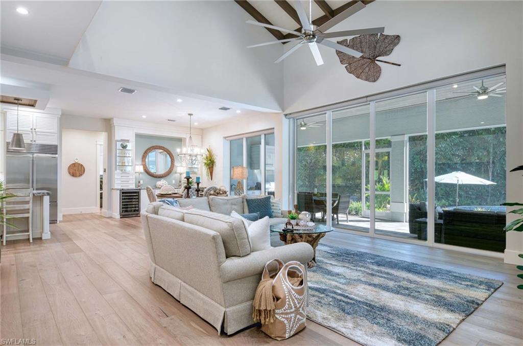 MARCO BEACH - Residential
