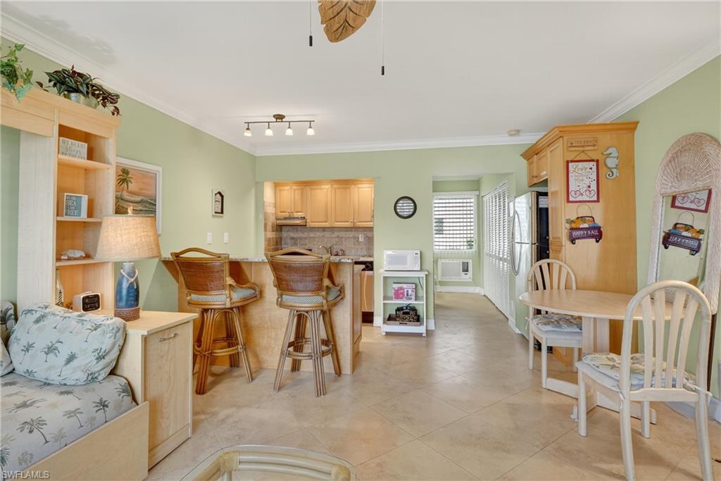 AQUARIUS APTS OF MARCO ISLAND - Residential