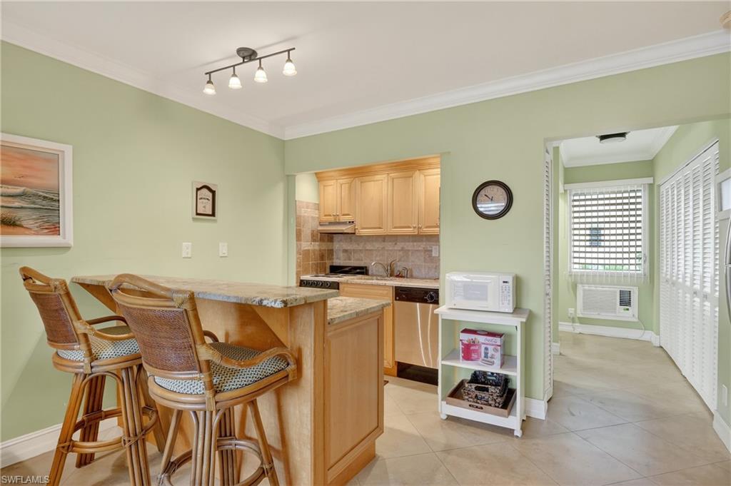 AQUARIUS APTS OF MARCO ISLAND - Residential