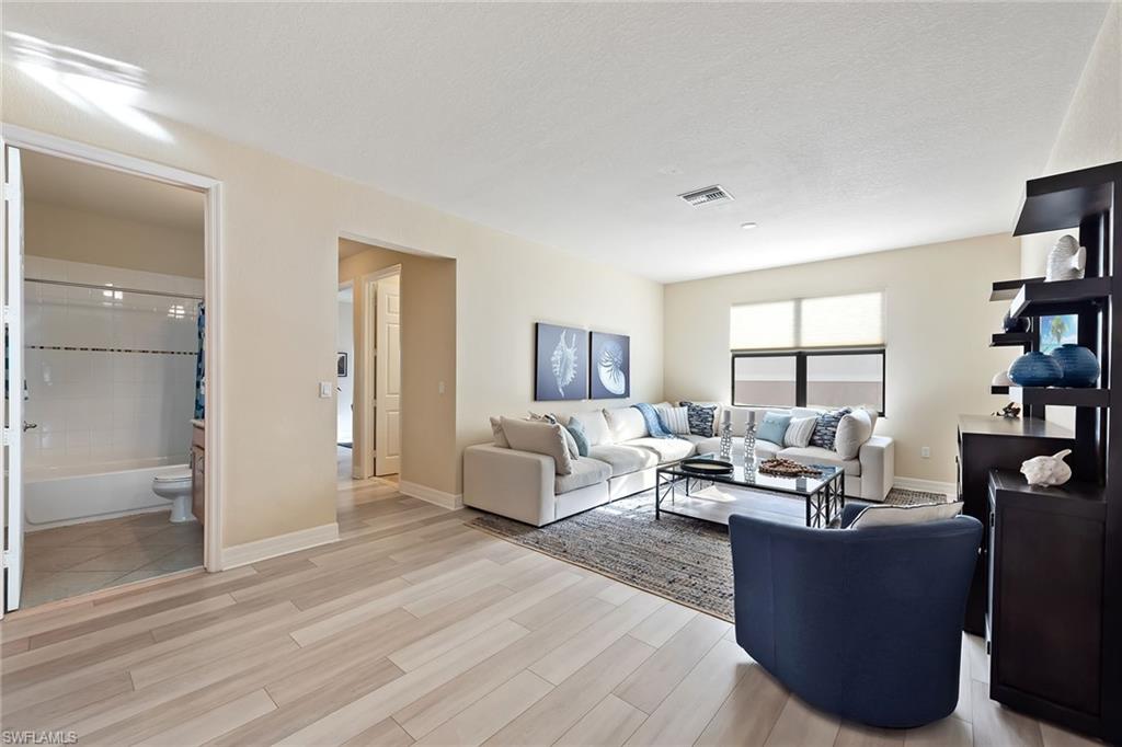 RIVERSTONE - Residential