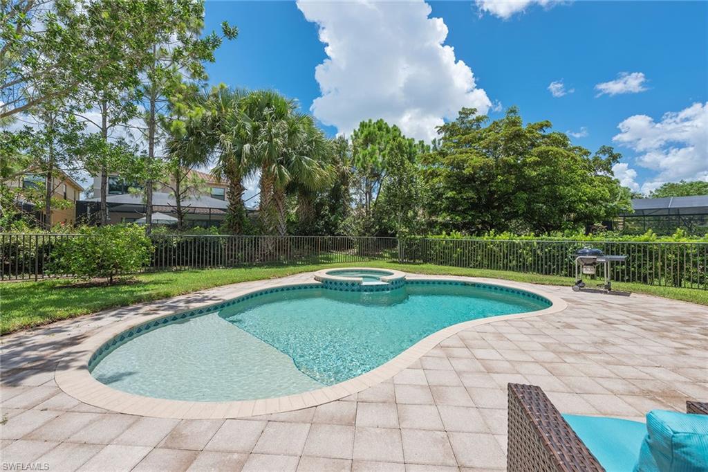RIVERSTONE - Residential