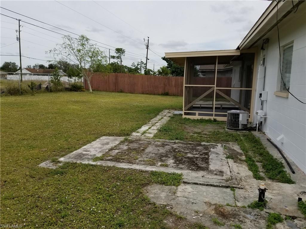 LEHIGH ACRES - Residential