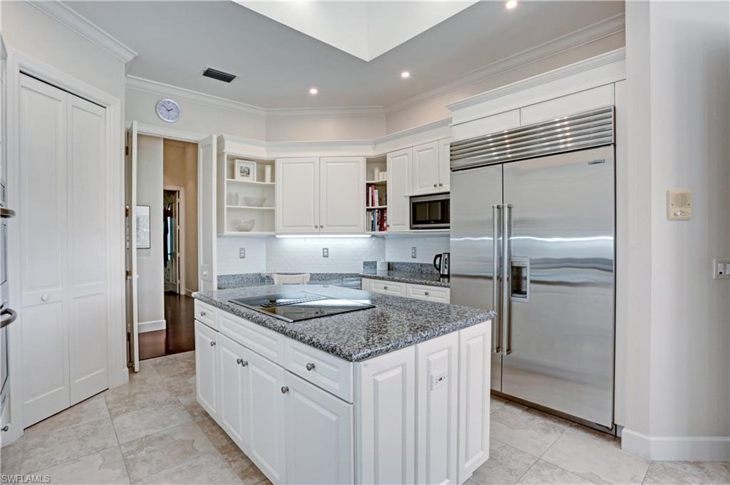 BARRINGTON AT PELICAN BAY - Residential