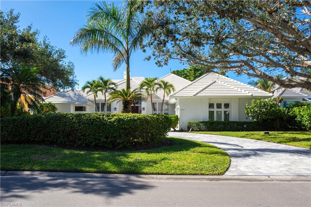 BARRINGTON AT PELICAN BAY - Residential
