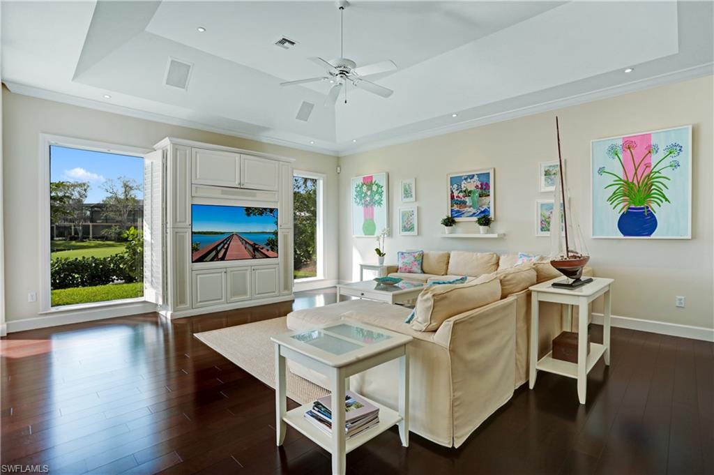 BARRINGTON AT PELICAN BAY - Residential