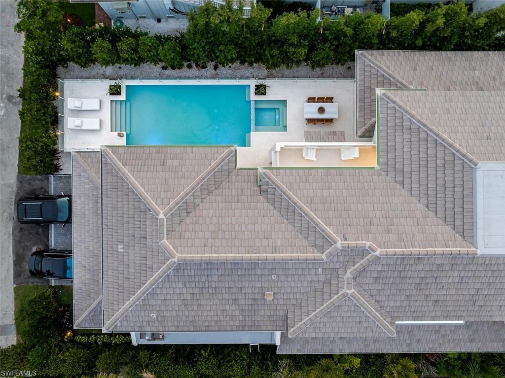 OLDE NAPLES - Residential