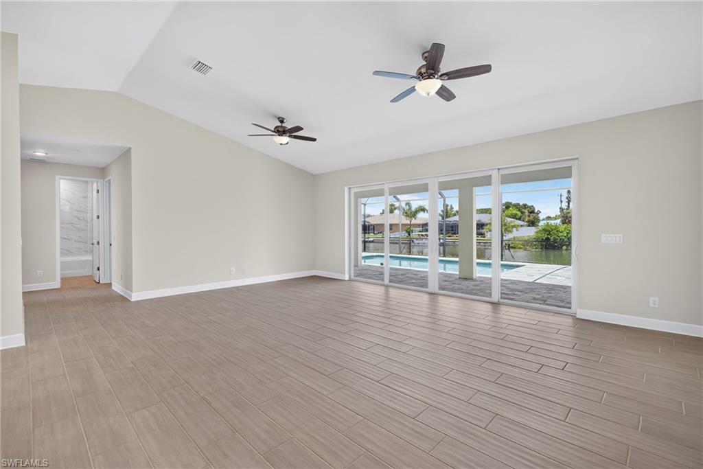 CAPE CORAL - Residential