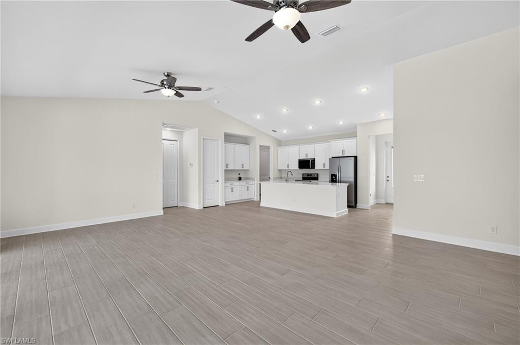 CAPE CORAL - Residential