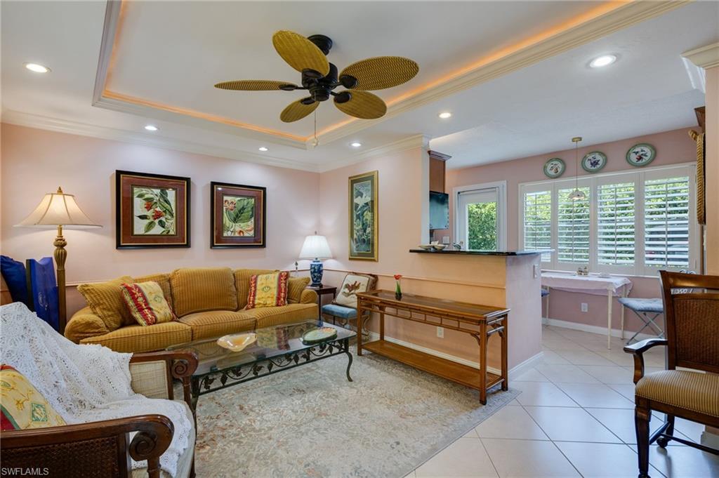GARDEN MANOR - Residential Lease