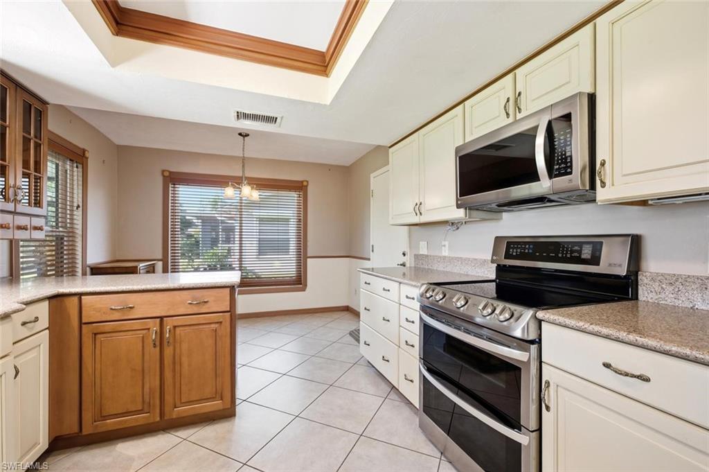 RIVIERA GOLF ESTATES - Residential