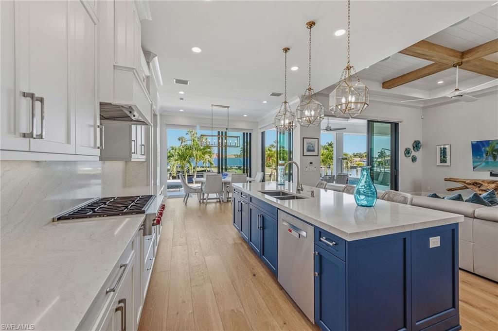 MARCO ISLAND - Residential