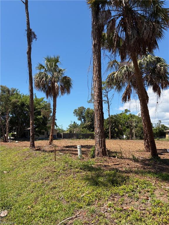 TRAIL ACRES - Land