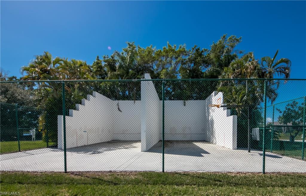 WILLOWBROOK - Residential