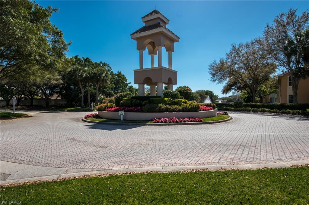 WILLOWBROOK - Residential