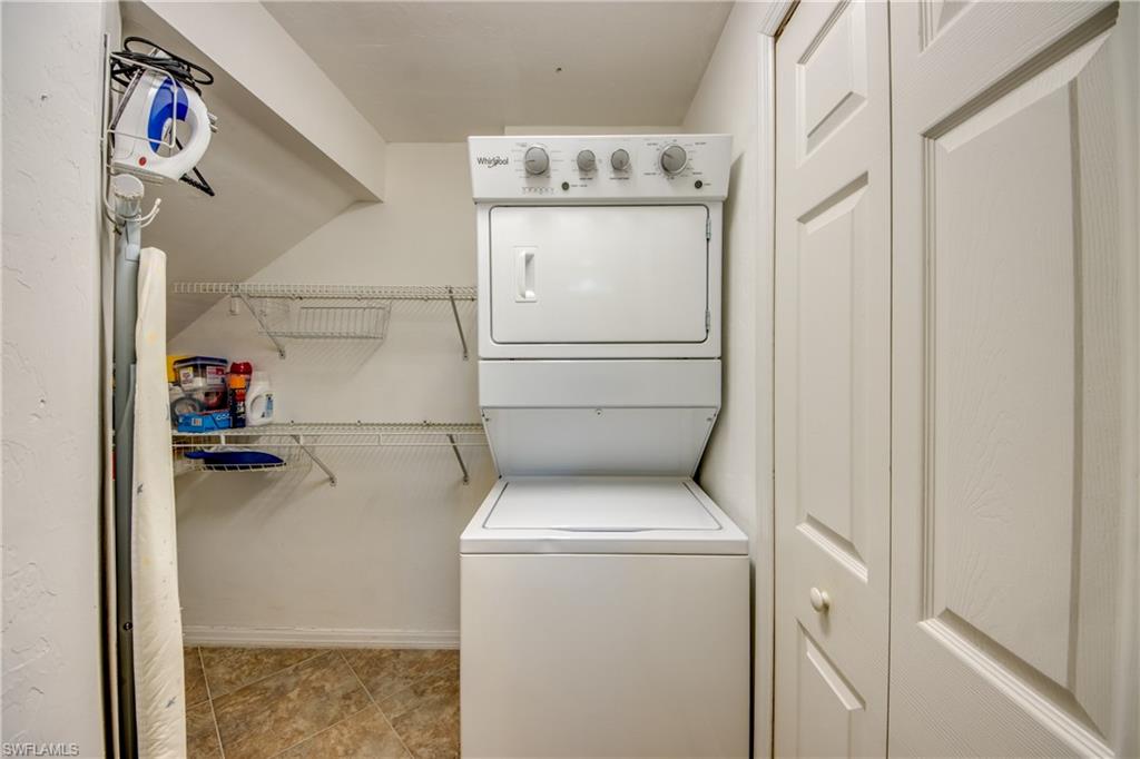 WILLOWBROOK - Residential