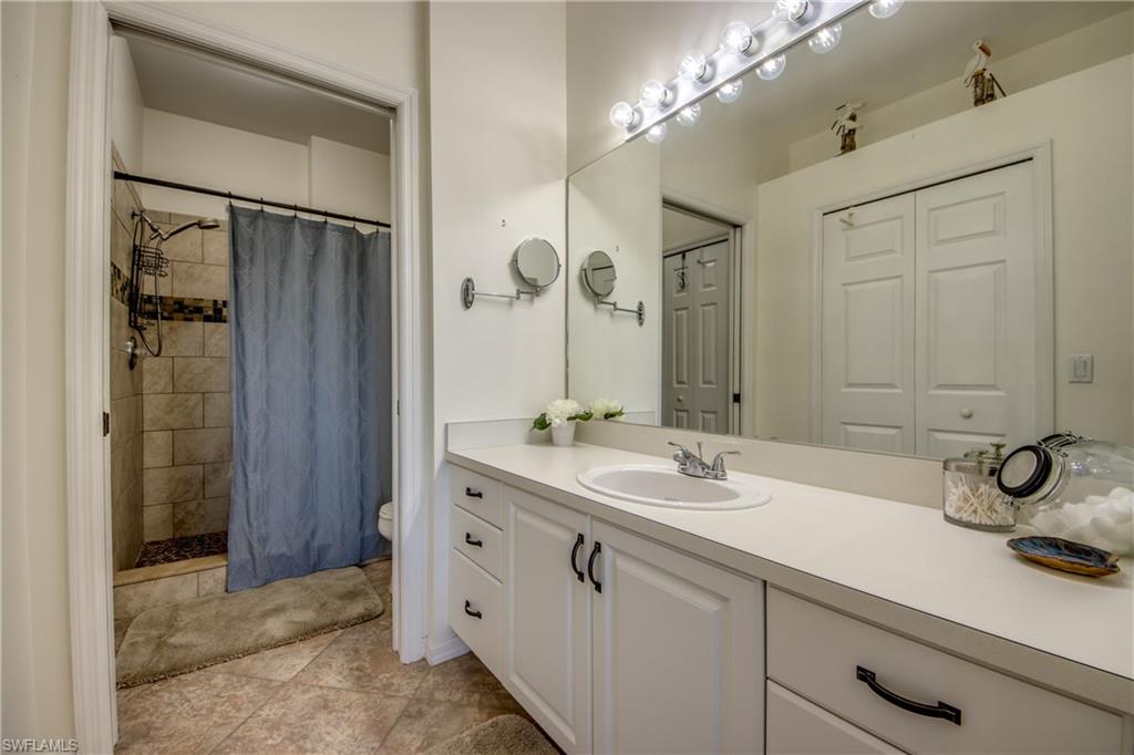 WILLOWBROOK - Residential