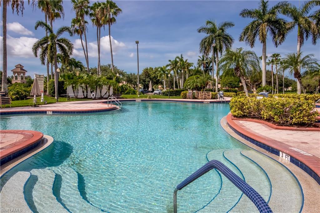 WILLOWBROOK - Residential