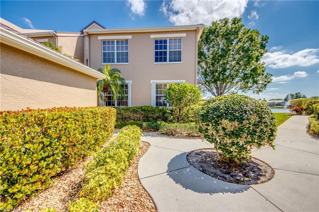 WILLOWBROOK - Residential