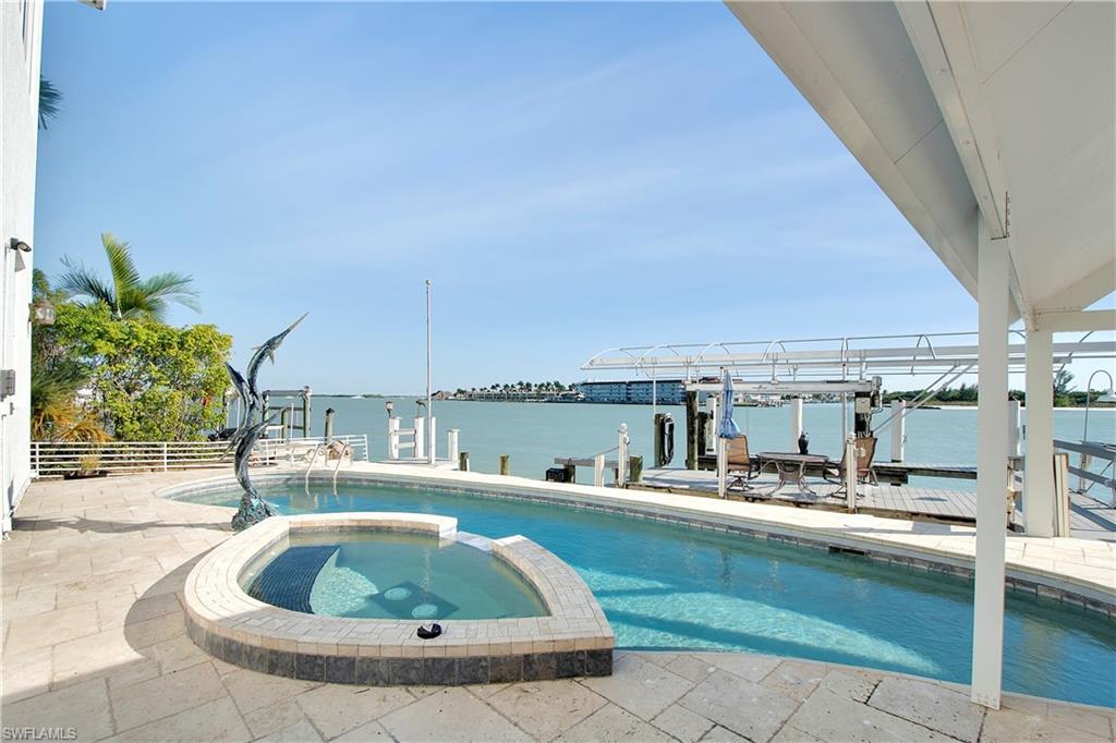 ISLES OF CAPRI - Residential