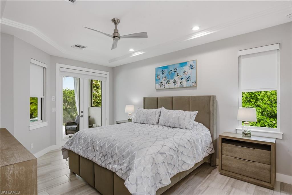 MARCO BEACH - Residential