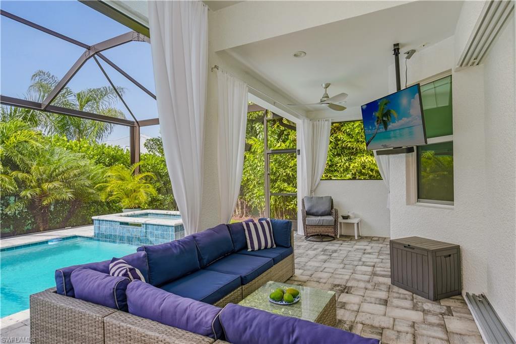 MARCO BEACH - Residential