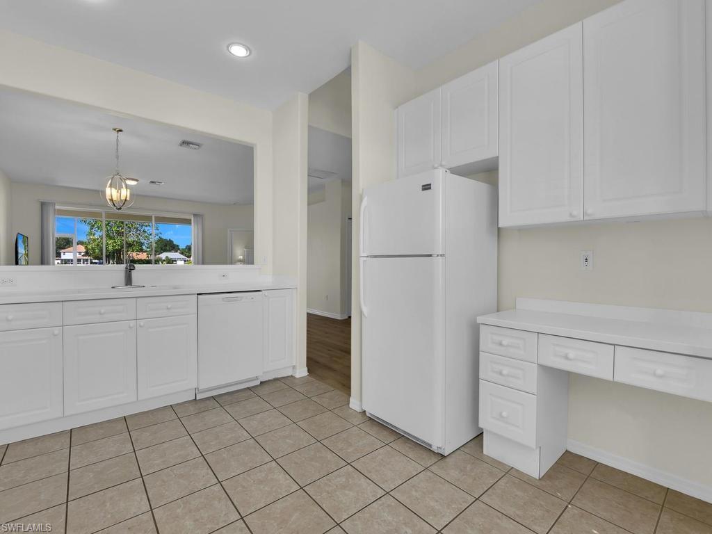 SILVERLAKES - Residential