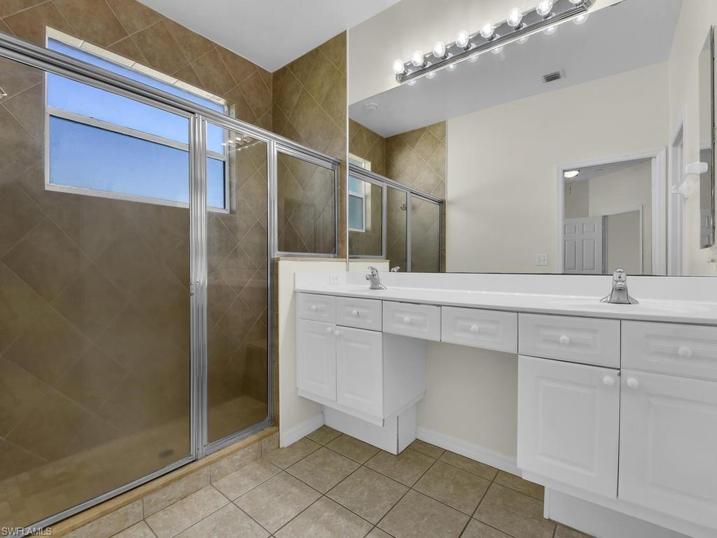 SILVERLAKES - Residential