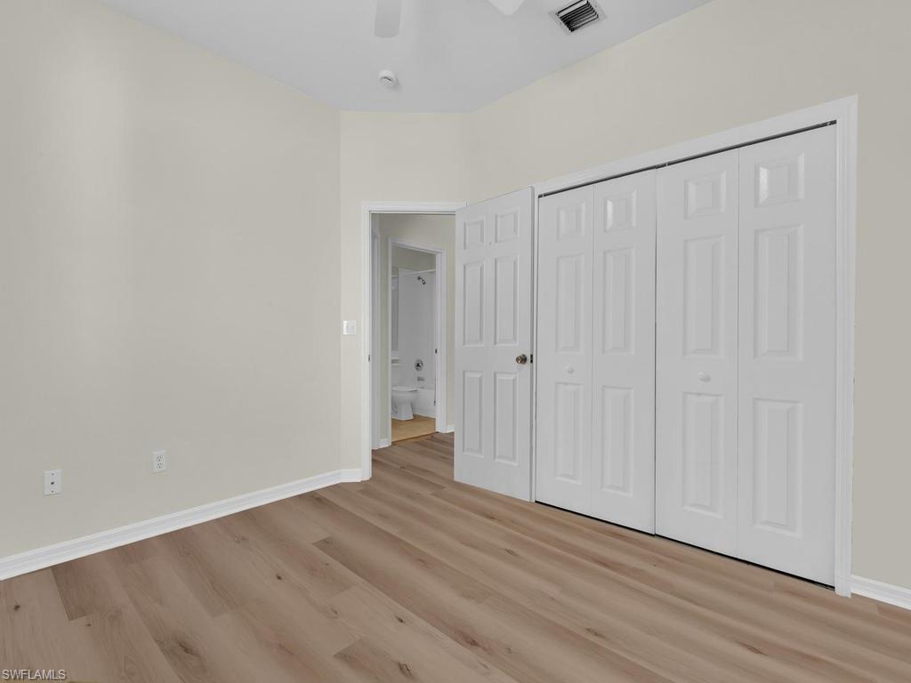 SILVERLAKES - Residential
