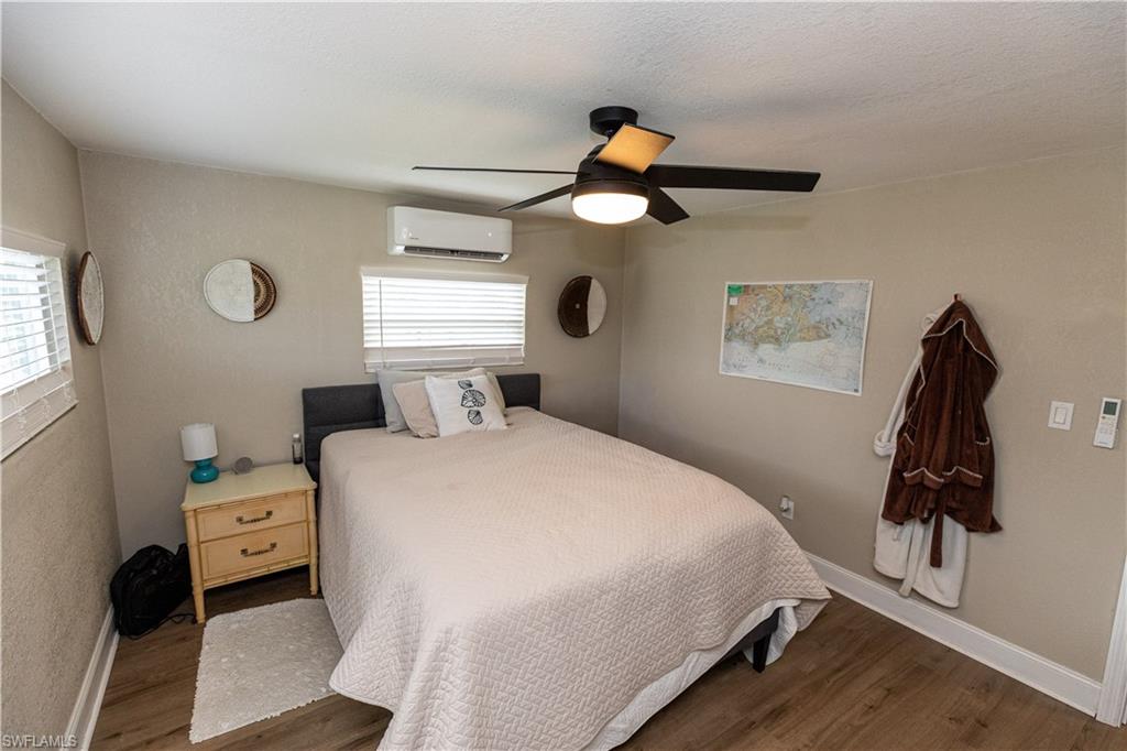 COACHLIGHT MANOR MOBILE HOME - Residential