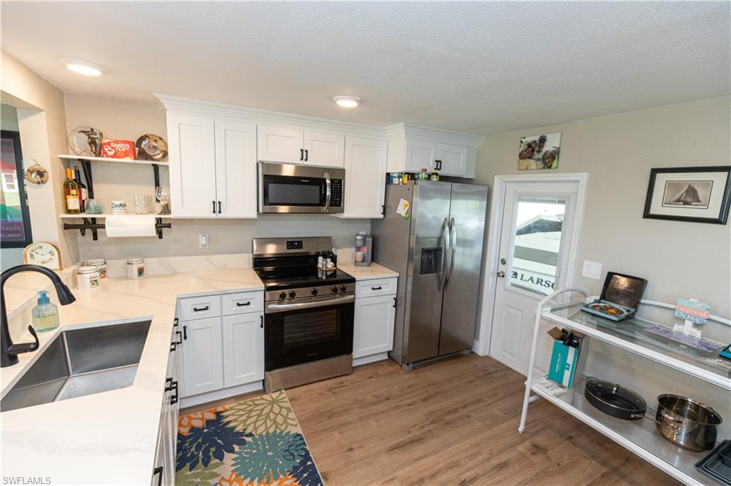 COACHLIGHT MANOR MOBILE HOME - Residential