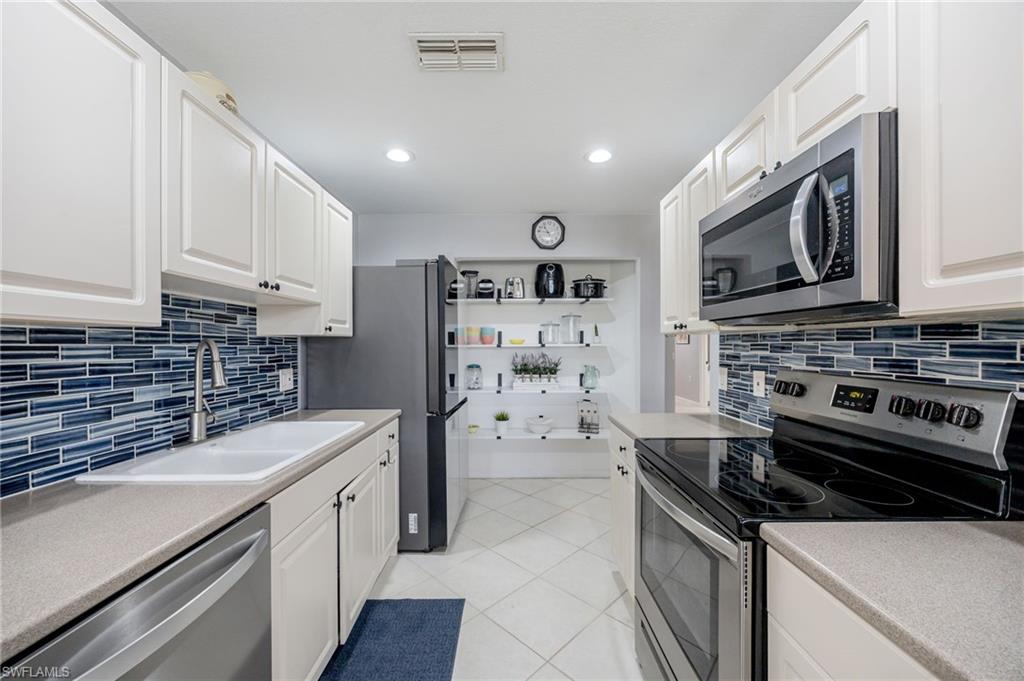 CEDAR RIDGE - Residential Lease