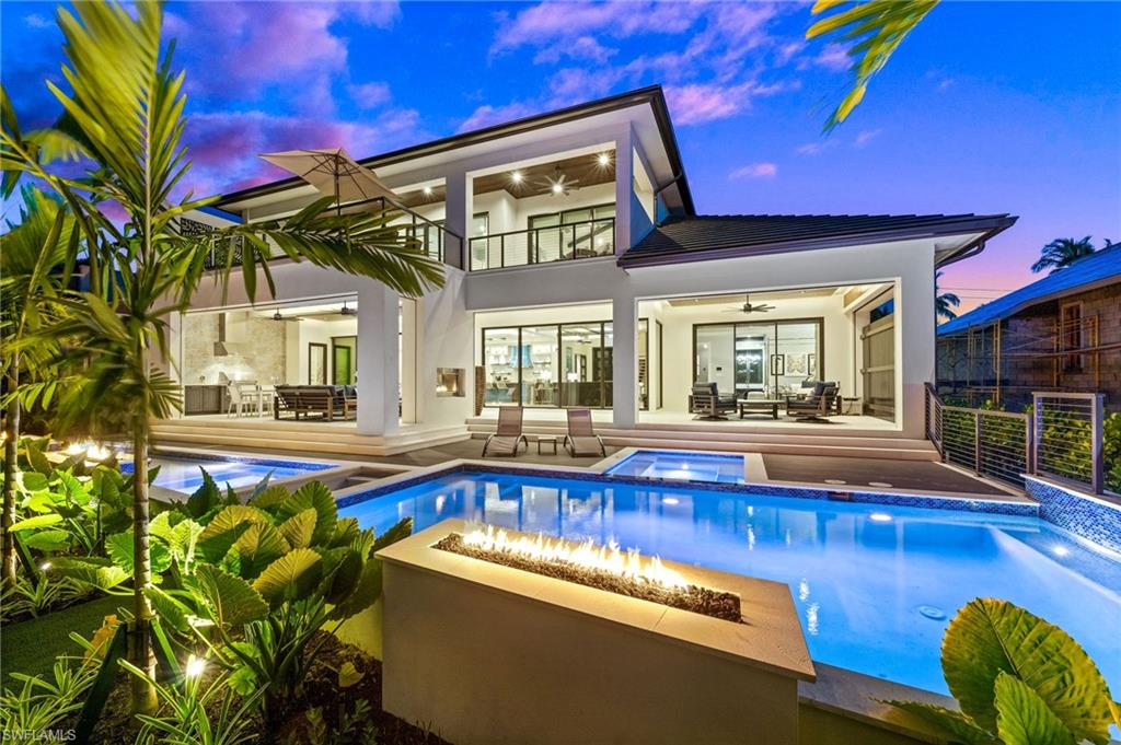 AQUALANE SHORES - Residential
