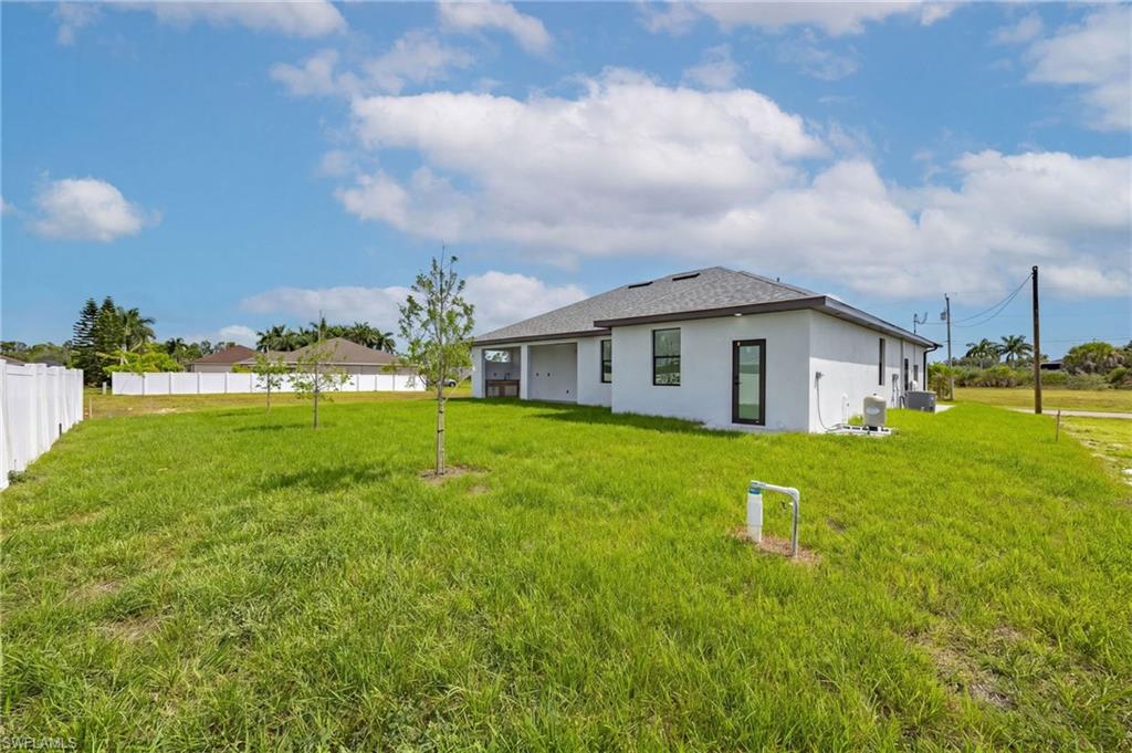 CAPE CORAL - Residential