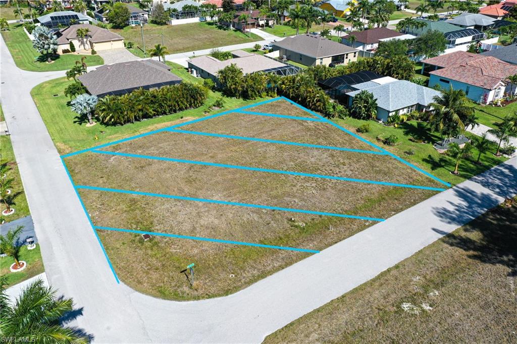 CAPE CORAL - Land