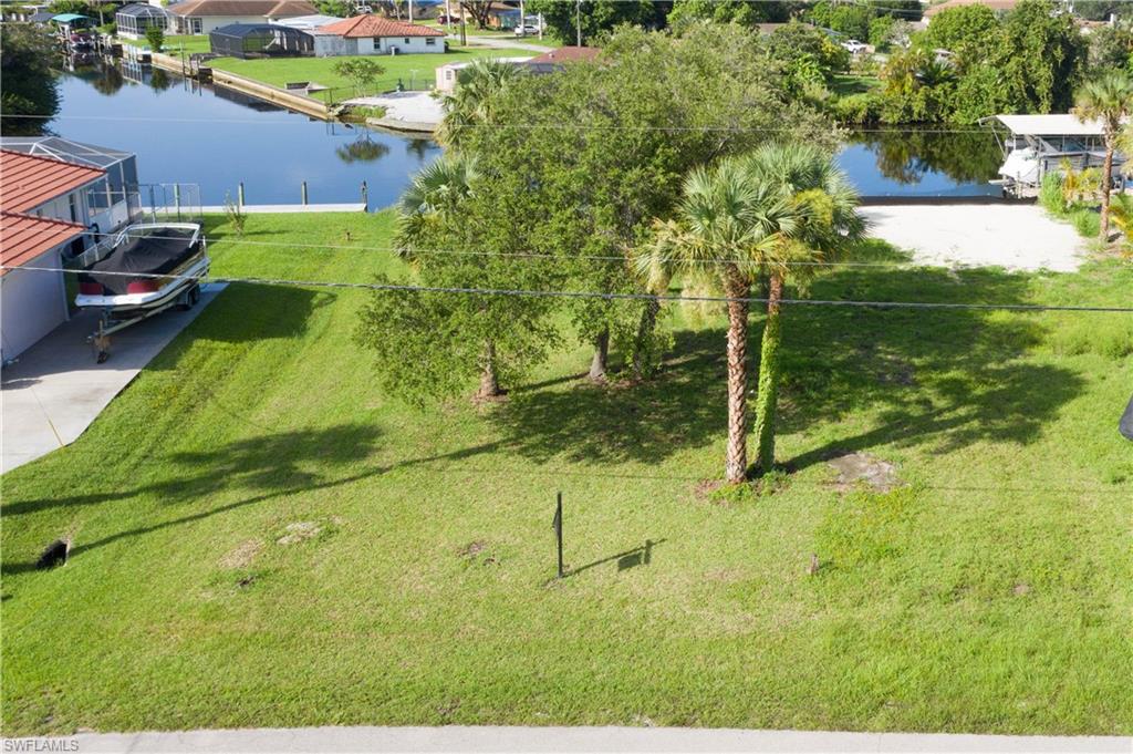 FORT MYERS SHORES - Land