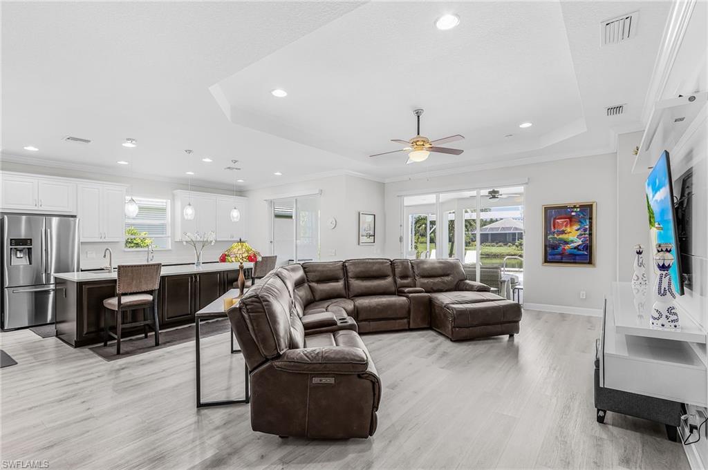 SANDOVAL - Residential