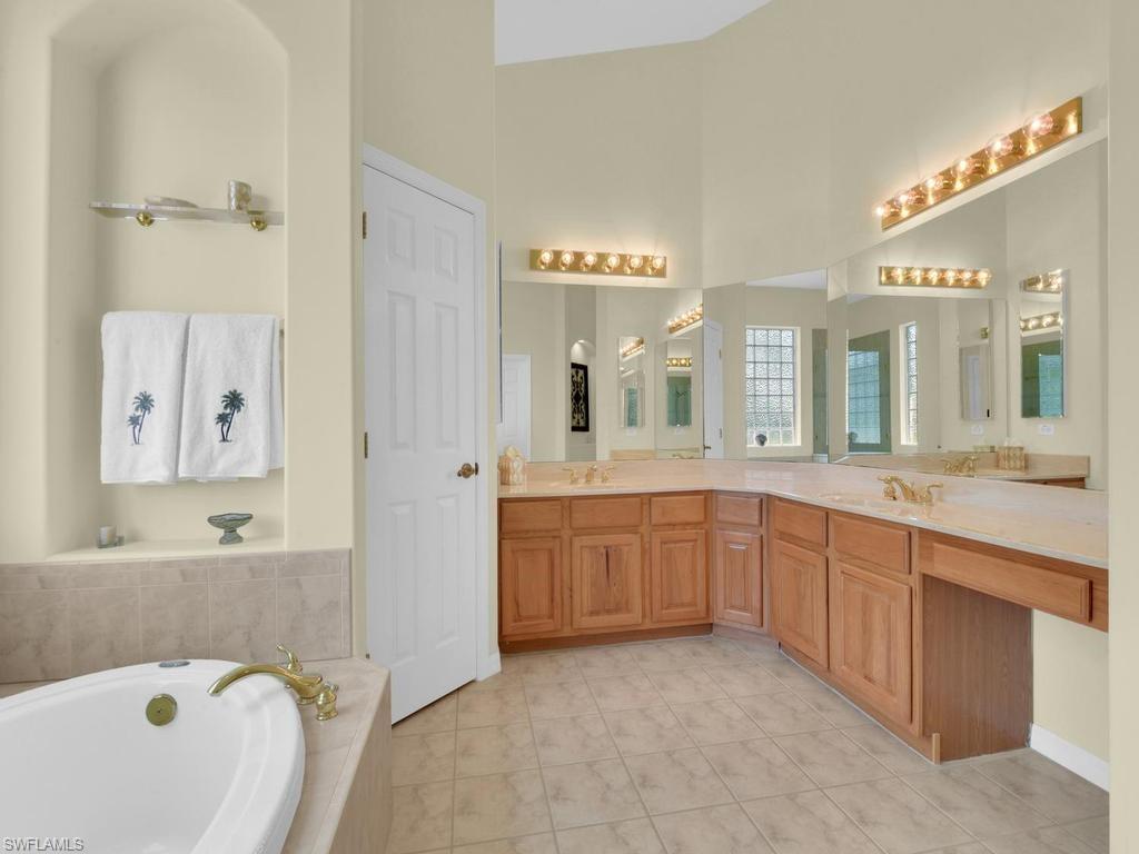 FIDDLESTICKS COUNTRY CLUB - Residential