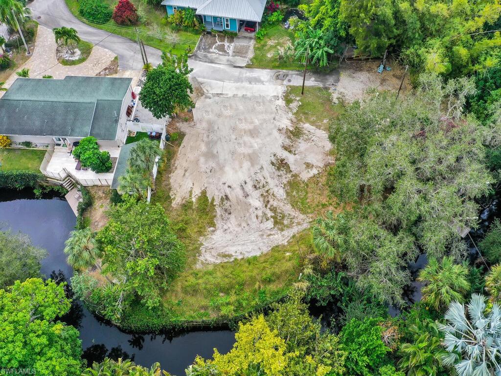 ORANGE GROVE TRAILER PARK - Land
