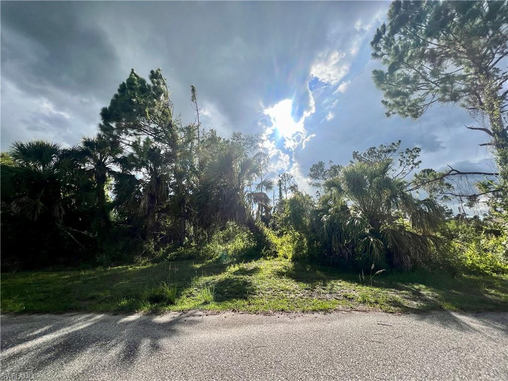 Zoned for multifamily with access to the gulf. Beautifull lot offers a unique opportunity to build the home of your dreams, Situated in Port Charlotte a quiet area, this land boasts panoramic views and in a convenient location close to local amenities. With ample space to design and build, this lot is perfect for those looking to create their own personal paradise. Don't miss the chance to turn this land into your HOME!!
