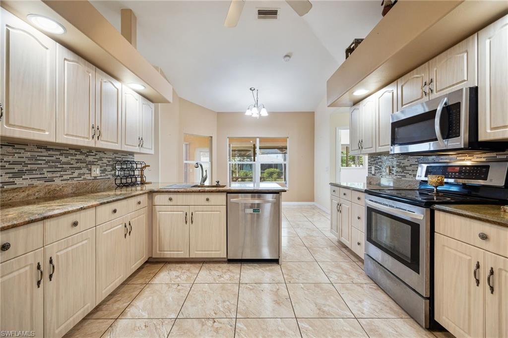 CAPE CORAL - Residential Lease