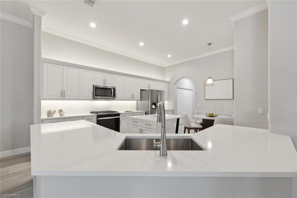 CAYMAN - Residential