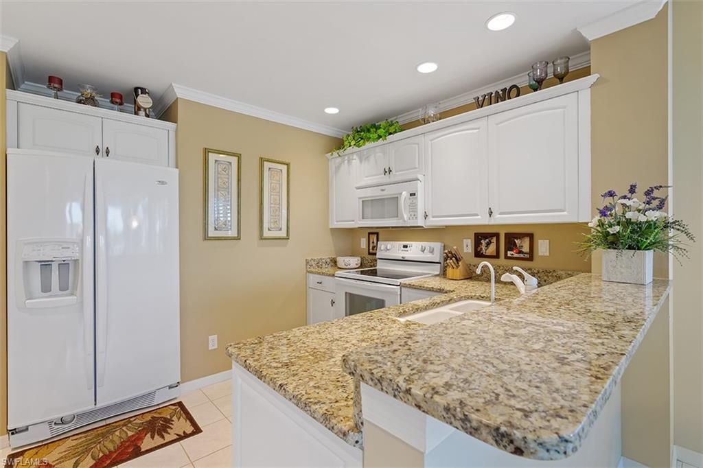 GRAND PALM VILLAGE - Residential