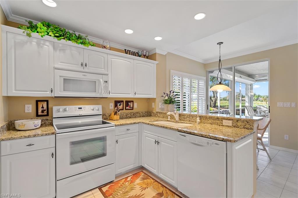 GRAND PALM VILLAGE - Residential