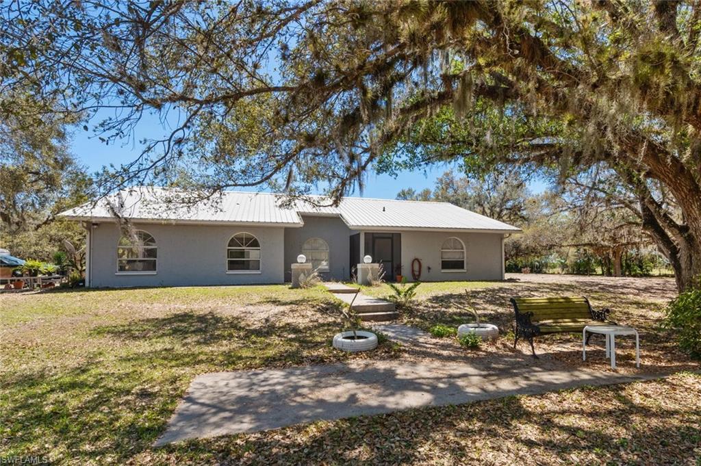 NORTH LABELLE - Residential