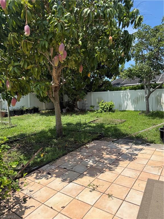 NAPLES PARK - Residential
