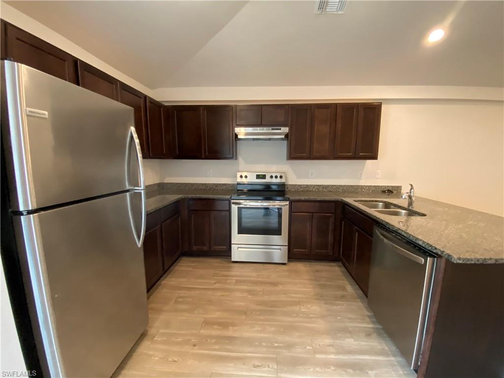 CAPE CORAL - Residential Lease