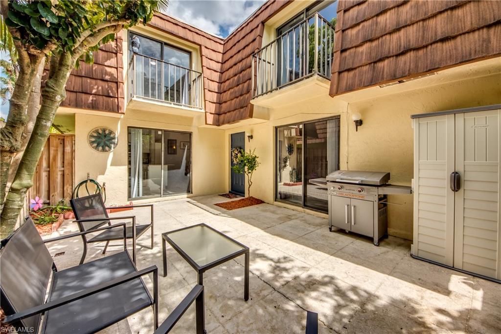 VILLAGE OF CEDARBEND - Residential