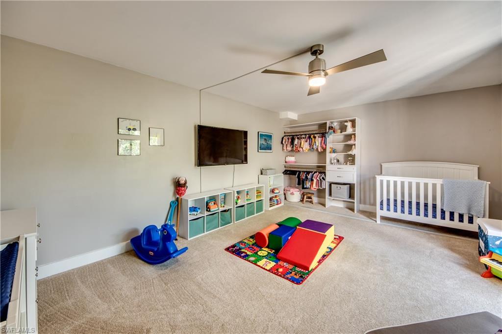 VILLAGE OF CEDARBEND - Residential